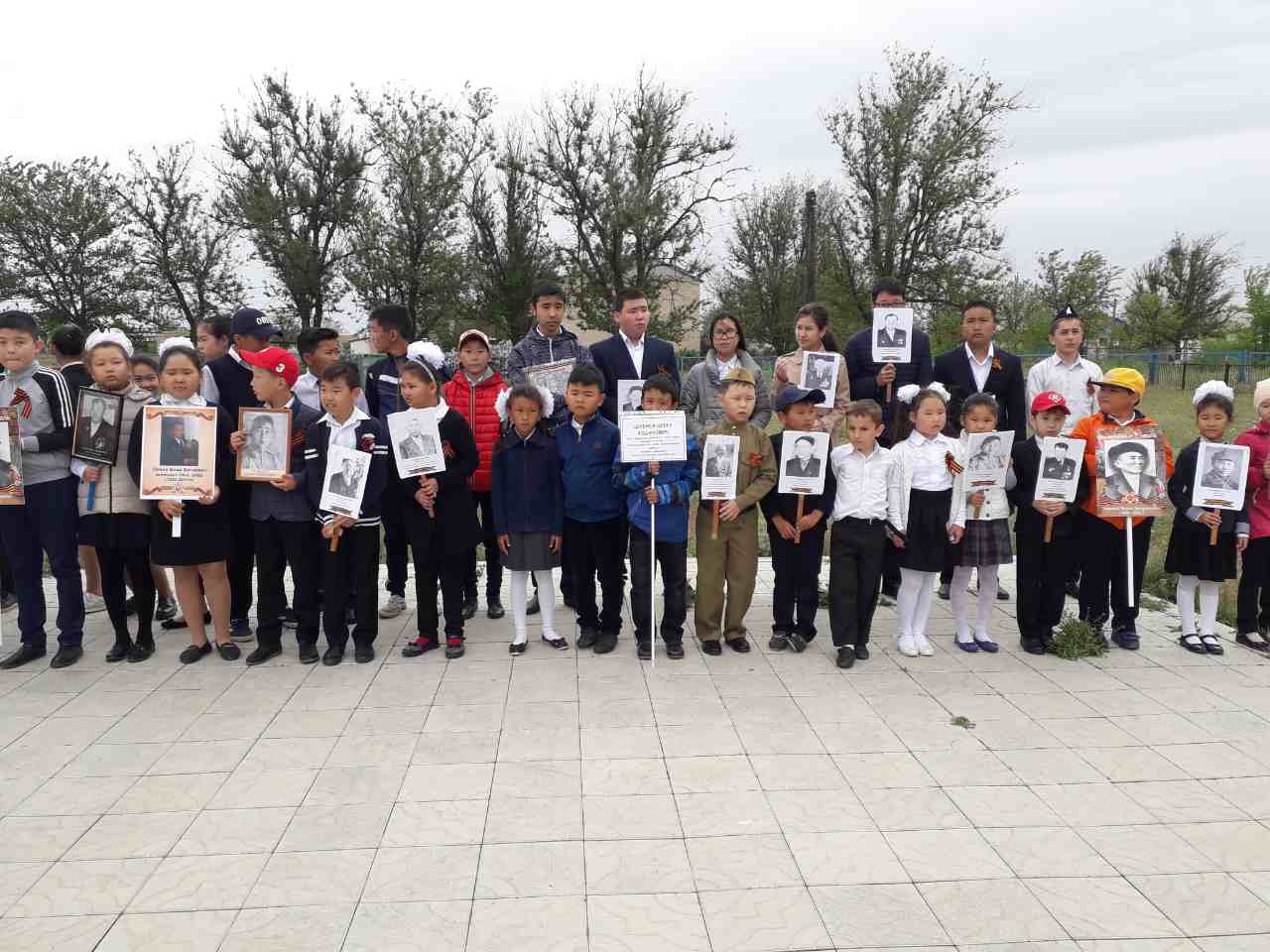 День Победы. Митинг у мемориала участникам Великой Отечественной войны.